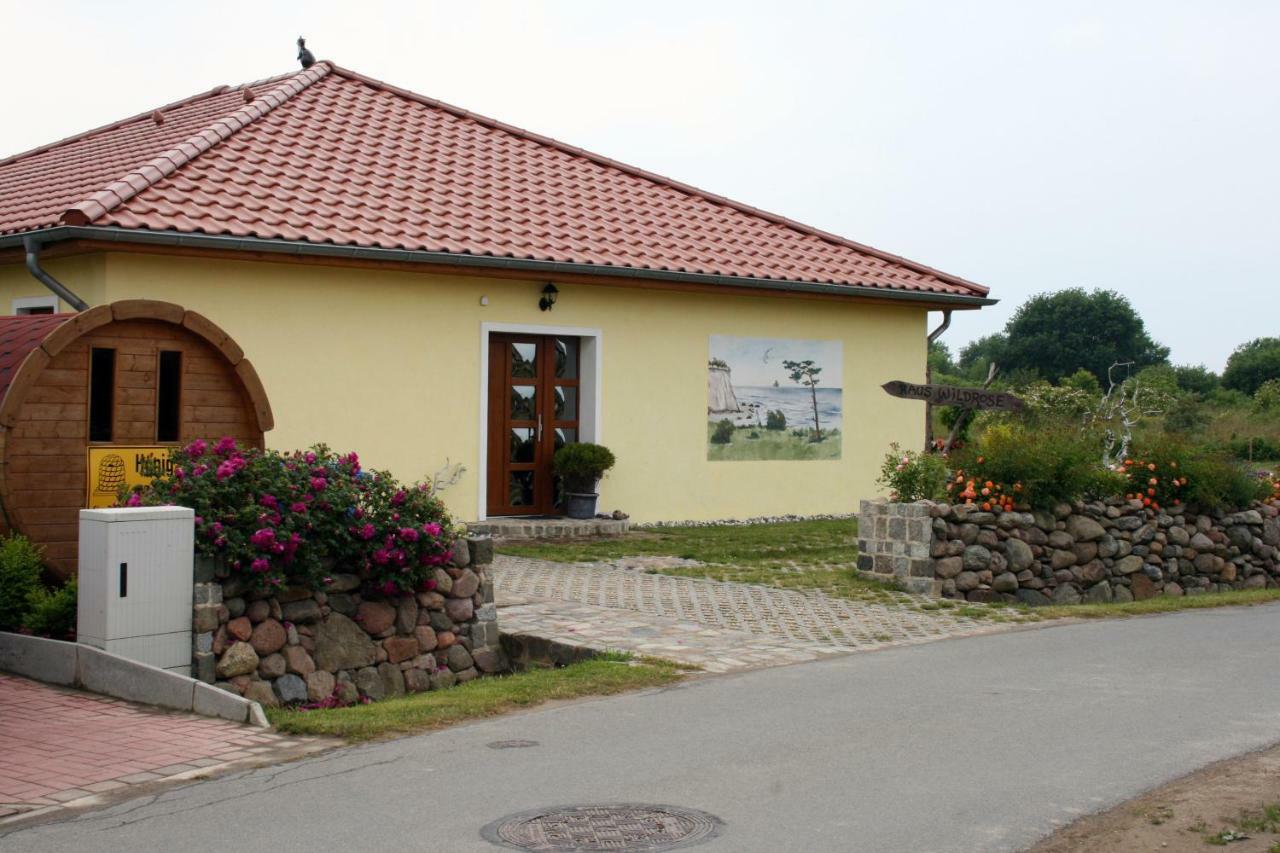 Haus Wildrose Villa Dranske Exterior photo